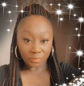 Meet your Posher, Nikki